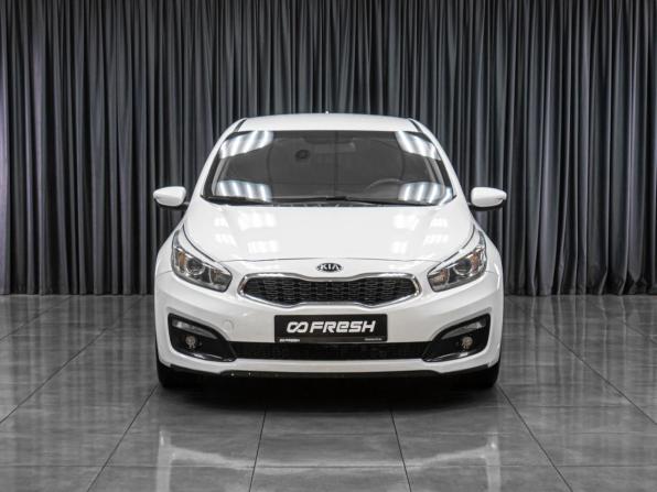 Kia Ceed II Рестайлинг с пробегом 2018 года, цена 1 395 000 рублей, 198241 км, хэтчбек, Автокод Объявления