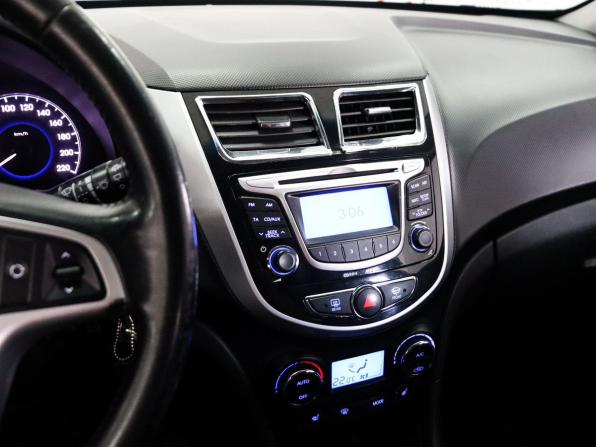 Hyundai Solaris I с пробегом 2011 года, цена 869 000 рублей, 159389 км, хэтчбек, Автокод Объявления