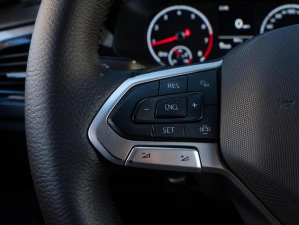 Volkswagen Polo VI с пробегом 2021 года, цена 1 730 000 рублей, 57523 км, лифтбек, Автокод Объявления