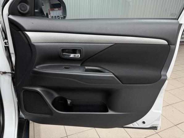 Mitsubishi Outlander III с пробегом 2014 года, цена 1 369 000 рублей, 184875 км, внедорожник, Автокод Объявления