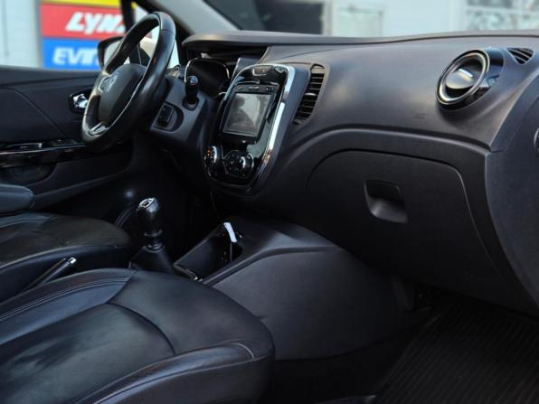 Renault Kaptur I с пробегом 2016 года, цена 1 350 000 рублей, 157000 км, внедорожник, Автокод Объявления
