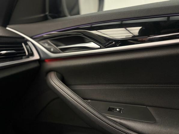 BMW 5 серии VII (G30/G31/G38) с пробегом 2017 года, цена 3 050 000 рублей, 181543 км, седан, Автокод Объявления