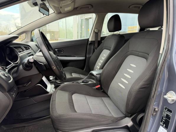 Kia Ceed II Рестайлинг с пробегом 2015 года, цена 965 000 рублей, 213723 км, универсал, Автокод Объявления