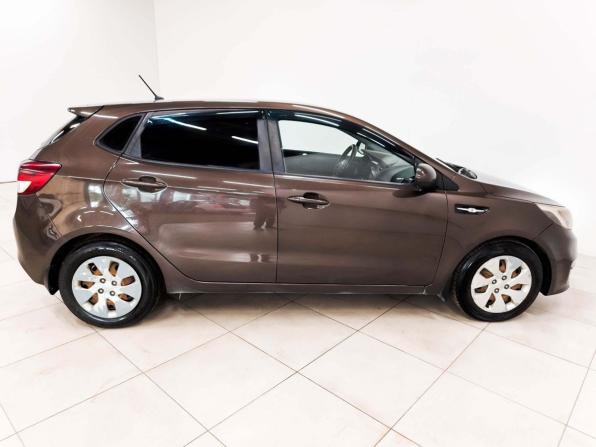Kia Rio III Рестайлинг с пробегом 2016 года, цена 885 000 рублей, 158749 км, хэтчбек, Автокод Объявления