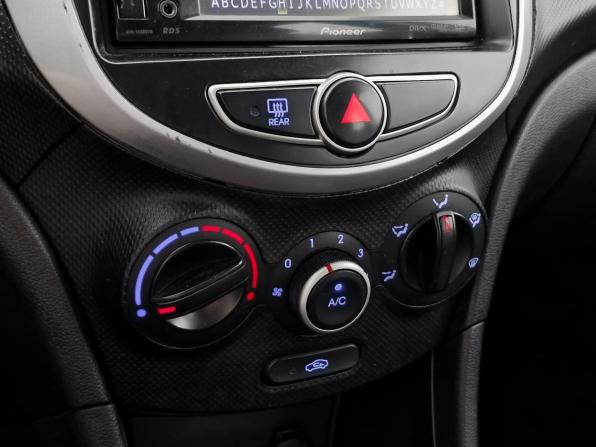 Hyundai Solaris I с пробегом 2012 года, цена 499 000 рублей, 245560 км, седан, Автокод Объявления