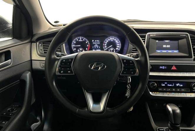 Hyundai Sonata VII (LF) Рестайлинг с пробегом 2018 года, цена 1 751 000 рублей, 136928 км, седан, Автокод Объявления