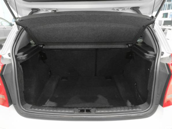 BMW 1 серии I (E81/E82/E87/E88) Рестайлинг с пробегом 2011 года, цена 899 000 рублей, 198211 км, хэтчбек, Автокод Объявления