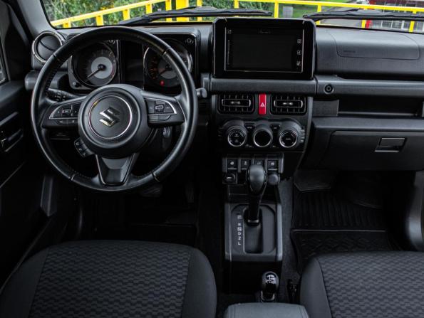 Suzuki Jimny IV с пробегом 2021 года, цена 2 999 000 рублей, 64691 км, внедорожник, Автокод Объявления