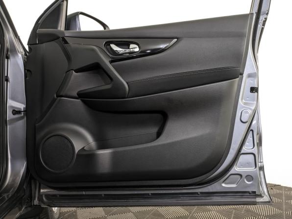 Nissan Qashqai II с пробегом 2015 года, цена 1 699 000 рублей, 76716 км, внедорожник, Автокод Объявления