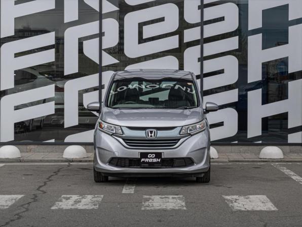 Honda Freed II с пробегом 2018 года, цена 1 680 000 рублей, 112520 км, компактвэн, Автокод Объявления