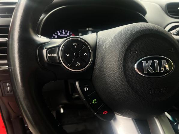 Kia Soul II Рестайлинг с пробегом 2017 года, цена 1 599 000 рублей, 101000 км, хэтчбек, Автокод Объявления