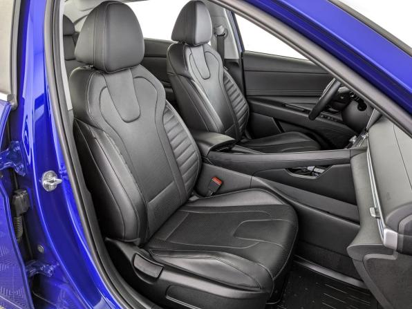 Hyundai Elantra VII (CN7) с пробегом 2022 года, цена 2 250 000 рублей, 44476 км, седан, Автокод Объявления