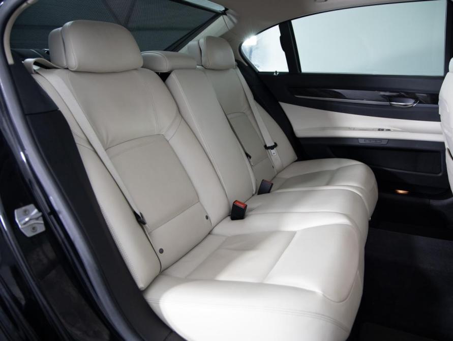 BMW 7 серии V (F01/F02/F04) Рестайлинг Санкт-Петербург  - изображение 13