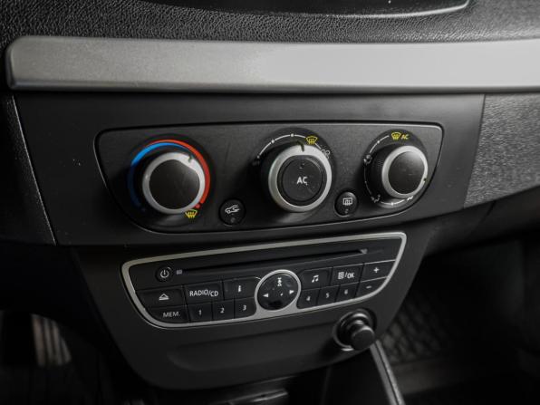 Renault Fluence I с пробегом 2012 года, цена 899 000 рублей, 107420 км, седан, Автокод Объявления