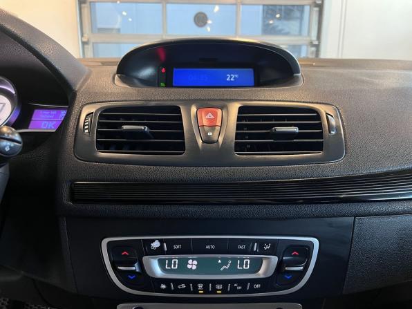 Renault Megane III с пробегом 2011 года, цена 636 000 рублей, 219578 км, универсал, Автокод Объявления