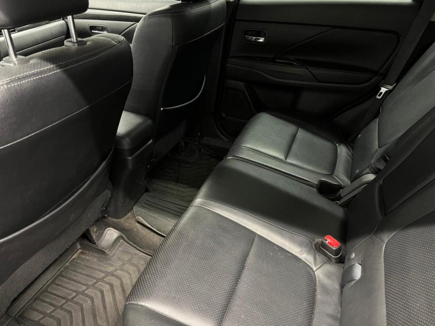 Mitsubishi Outlander III Рестайлинг 2 Санкт-Петербург  - изображение 11