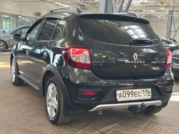 Renault Sandero II с пробегом 2017 года, цена 750 000 рублей, 168000 км, хэтчбек, Автокод Объявления