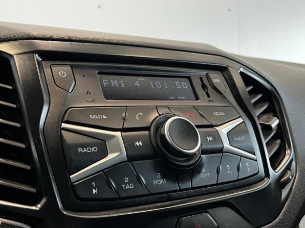 Lada (ВАЗ) Vesta I с пробегом 2018 года, цена 950 000 рублей, 72395 км, седан, Автокод Объявления