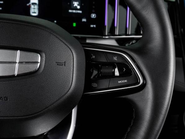 Geely Atlas II с пробегом 2024 года, цена 2 699 000 рублей, 39072 км, внедорожник, Автокод Объявления