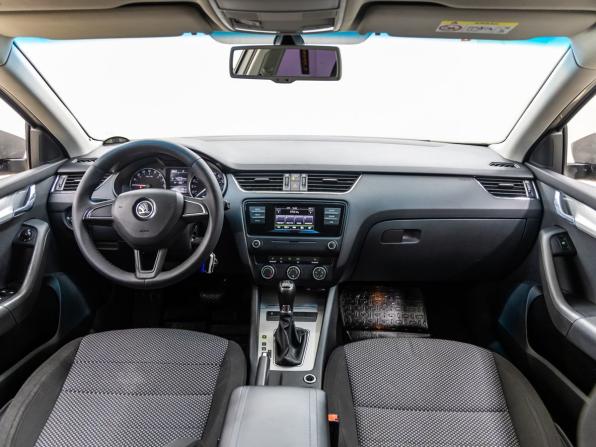Skoda Octavia III (A7) с пробегом 2016 года, цена 1 098 000 рублей, 223115 км, лифтбек, Автокод Объявления