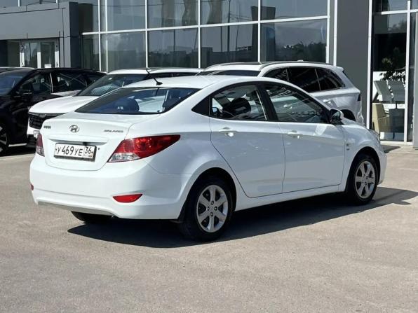 Hyundai Solaris I с пробегом 2012 года, цена 849 000 рублей, 185105 км, седан, Автокод Объявления
