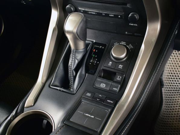 Lexus NX I с пробегом 2017 года, цена 2 999 999 рублей, 187235 км, внедорожник, Автокод Объявления