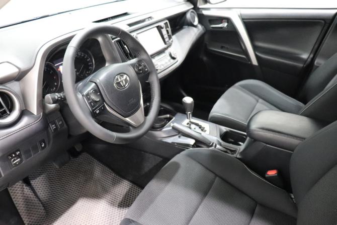 Toyota RAV4 IV (XA40) Рестайлинг с пробегом 2019 года, цена 2 780 000 рублей, 153450 км, внедорожник, Автокод Объявления