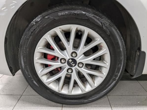 Kia Rio IV с пробегом 2019 года, цена 1 590 000 рублей, 61626 км, седан, Автокод Объявления