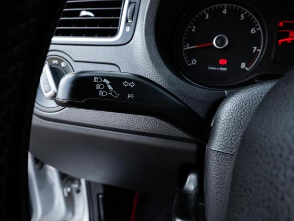 Volkswagen Polo V с пробегом 2014 года, цена 550 000 рублей, 303622 км, седан, Автокод Объявления