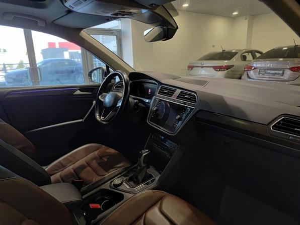 Volkswagen Tiguan II Рестайлинг с пробегом 2021 года, цена 2 845 000 рублей, 78200 км, внедорожник, Автокод Объявления