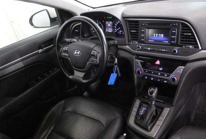 Hyundai Elantra VI (AD) с пробегом 2016 года, цена 1 050 000 рублей, 154034 км, седан, Автокод Объявления