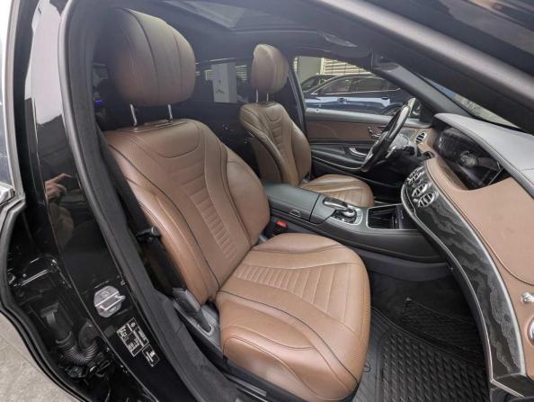 Mercedes-Benz Maybach S-Класс I (X222) Рестайлинг с пробегом 2018 года, цена 4 295 000 рублей, 165924 км, седан, Автокод Объявления
