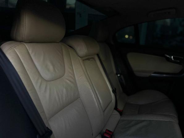 Volvo S60 II с пробегом 2011 года, цена 659 000 рублей, 241355 км, седан, Автокод Объявления