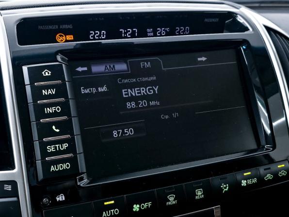 Toyota Land Cruiser 200 Series Рестайлинг 1 с пробегом 2014 года, цена 3 200 000 рублей, 297266 км, внедорожник, Автокод Объявления