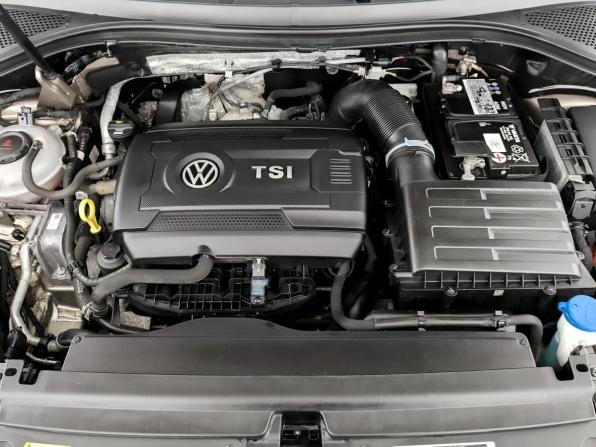 Volkswagen Tiguan II с пробегом 2018 года, цена 2 955 000 рублей, 89168 км, внедорожник, Автокод Объявления