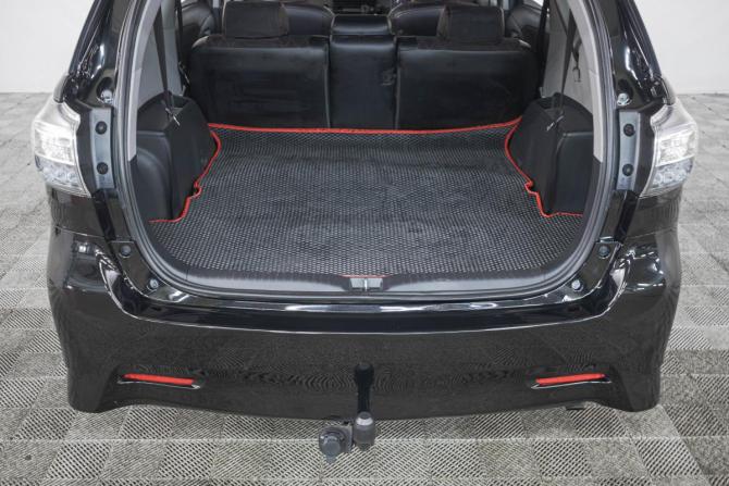 Toyota Wish II Рестайлинг с пробегом 2016 года, цена 1 749 000 рублей, 154000 км, минивэн, Автокод Объявления