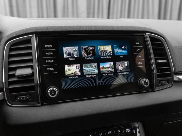 Skoda Karoq I с пробегом 2021 года, цена 2 990 000 рублей, 34102 км, внедорожник, Автокод Объявления