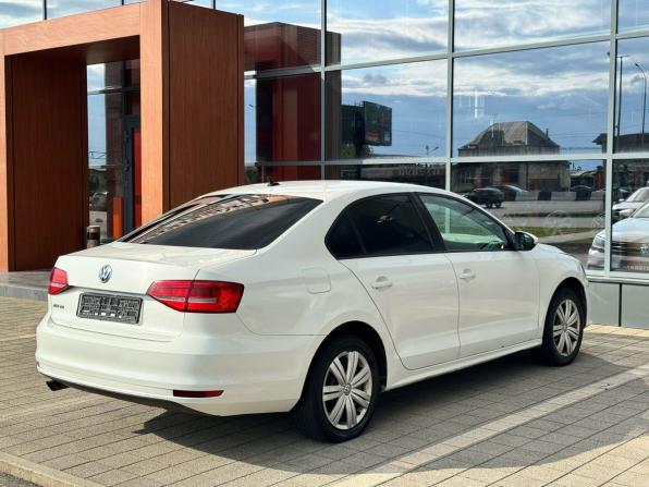 Volkswagen Jetta VI с пробегом 2015 года, цена 590 000 рублей, 233303 км, седан, Автокод Объявления