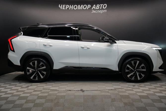 Geely Atlas II с пробегом 2023 года, цена 3 088 000 рублей, 30452 км, внедорожник, Автокод Объявления