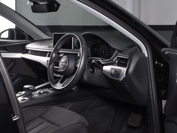 Audi A4 V (B9) с пробегом 2019 года, цена 2 349 995 рублей, 42582 км, седан, Автокод Объявления