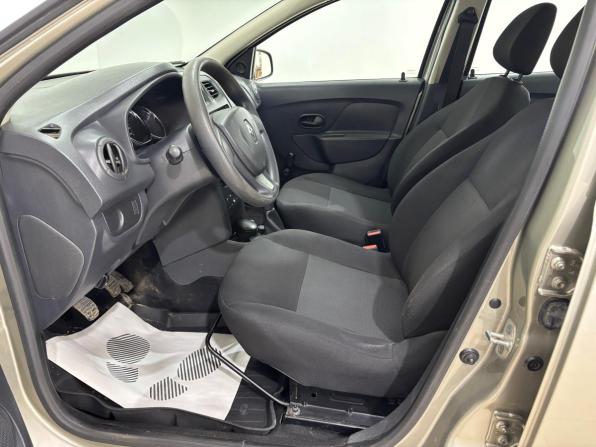 Renault Logan II с пробегом 2015 года, цена 545 000 рублей, 102400 км, седан, Автокод Объявления