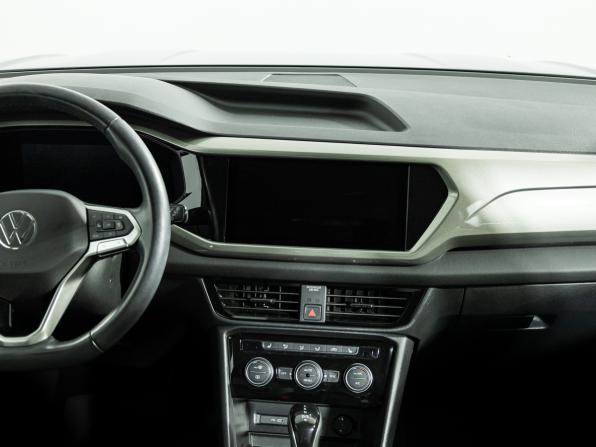 Volkswagen Taos I с пробегом 2021 года, цена 2 590 000 рублей, 32000 км, внедорожник, Автокод Объявления