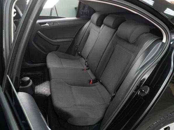 Volkswagen Jetta VI с пробегом 2013 года, цена 1 259 000 рублей, 87398 км, седан, Автокод Объявления