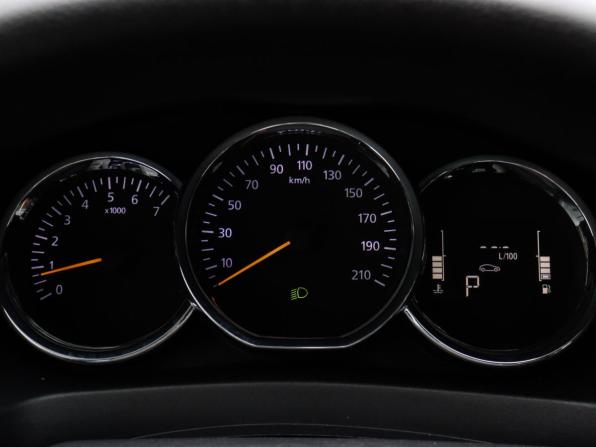 Renault Logan II Рестайлинг с пробегом 2019 года, цена 997 000 рублей, 138450 км, седан, Автокод Объявления