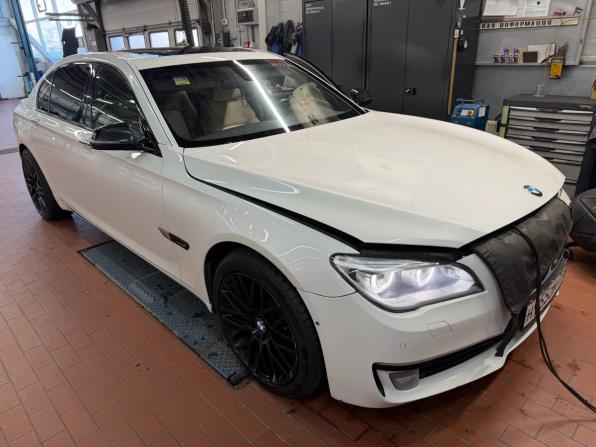 BMW 7 серии V (F01/F02/F04) Рестайлинг с пробегом 2014 года, цена 2 000 000 рублей, 211194 км, седан, Автокод Объявления
