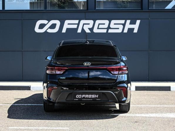 Kia Rio IV с пробегом 2018 года, цена 1 379 000 рублей, 141167 км, седан, Автокод Объявления