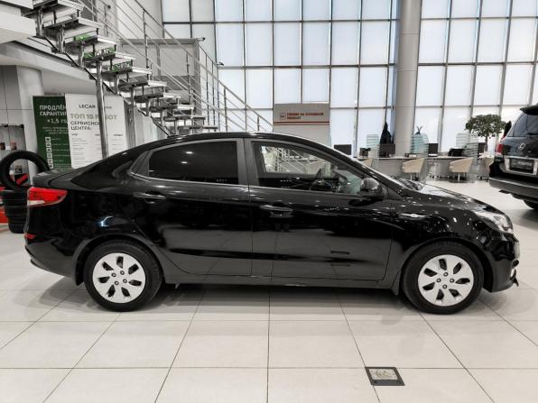 Kia Rio III Рестайлинг с пробегом 2017 года, цена 1 230 000 рублей, 92292 км, седан, Автокод Объявления