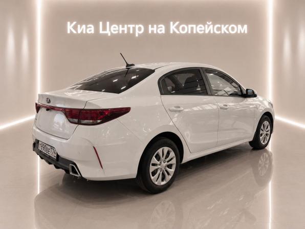 Kia Rio IV Рестайлинг с пробегом 2021 года, цена 1 645 000 рублей, 79000 км, седан, Автокод Объявления