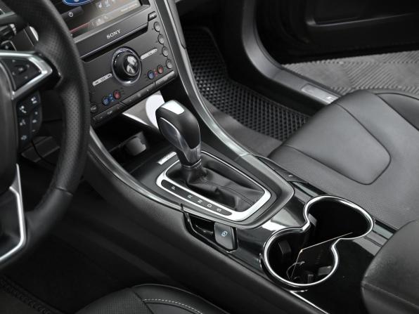 Ford Mondeo V с пробегом 2016 года, цена 1 349 000 рублей, 286000 км, седан, Автокод Объявления