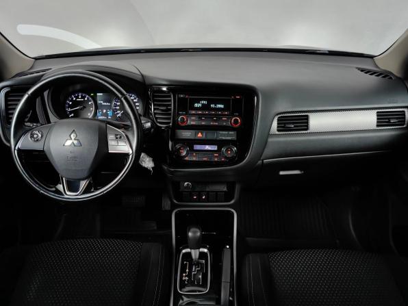 Mitsubishi Outlander III Рестайлинг 2 с пробегом 2018 года, цена 1 555 000 рублей, 226219 км, внедорожник, Автокод Объявления
